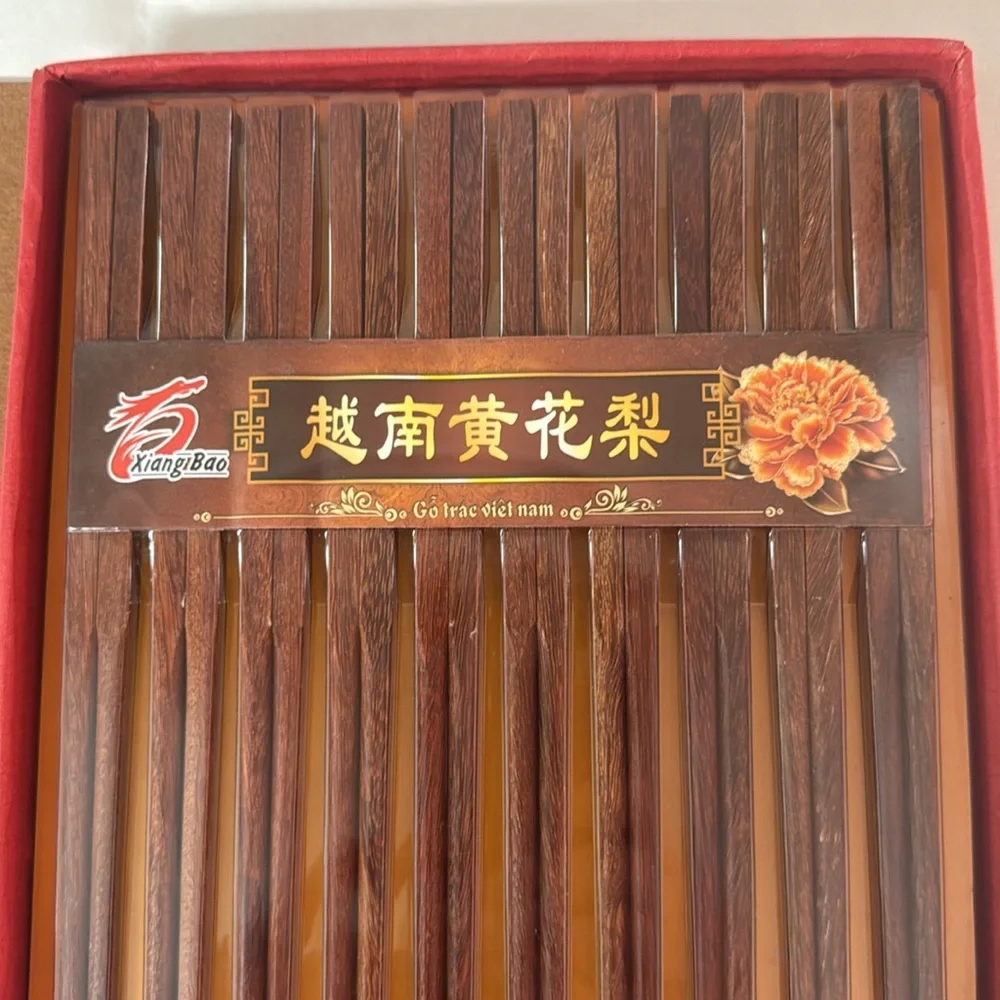 New Collection of 10 Wooden Chopsticks